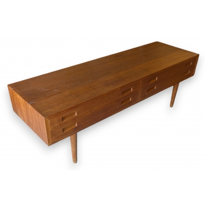 Commode basse en teck par Hundevad & Co