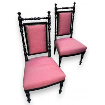 Paire de chaises Napoléon III noires, tissu rose