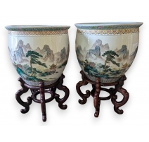 Paire de cache-pots en porcelaine chinoise