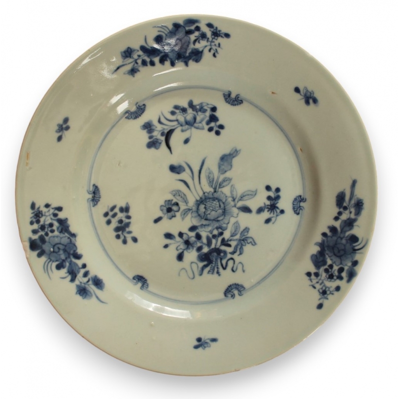 Assiette en porcelaine chinoise bleu et blanc