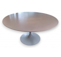 Table "Tulip" de Eero Saarinen pour KNOLL