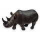 Rhinocéros en bois sculpté