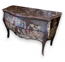 Commode en laque noir décor chinois