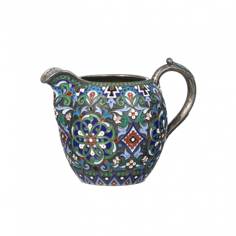 Pot à lait en argent et émail cloisonné