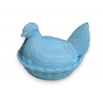 Poule en verre moulé bleu