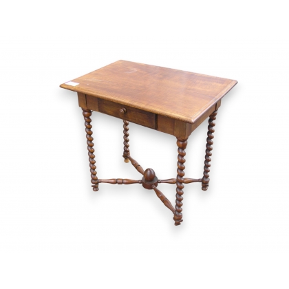 Petite table d'enfant Louis XIII