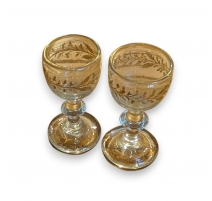 Paire de verres miniatures à réhauts d'or