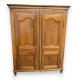 Armoire vaudoise en noyer