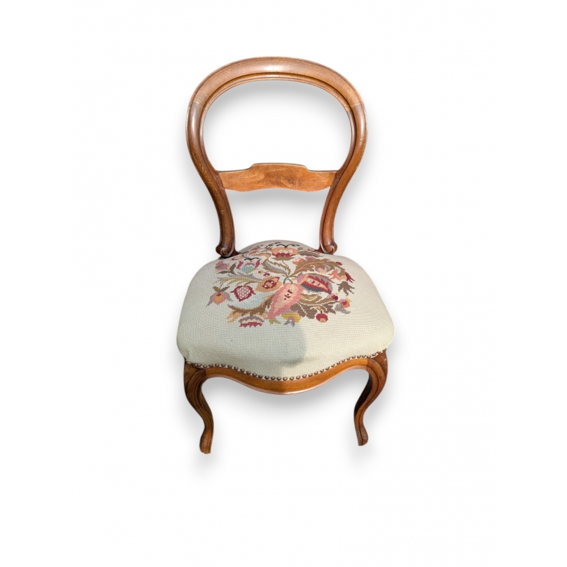 Chaise Louis-Philippe, tapisserie petit-point