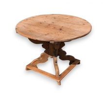 Table ronde rustique en sapin