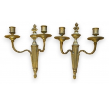 Paires d'appliques style Louis XVI en bronze