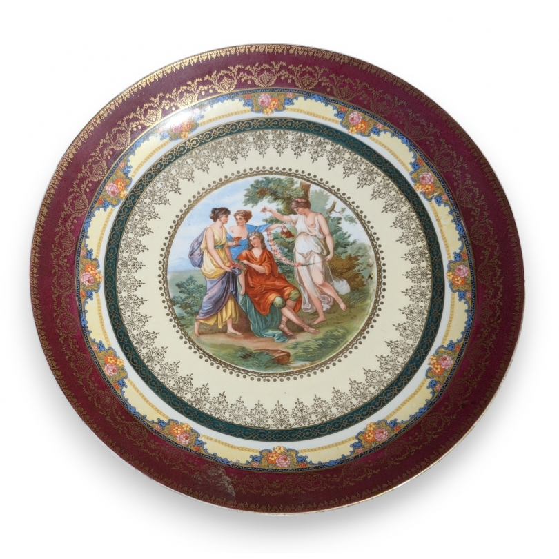 Plat en porcelaine "Les nyphes"