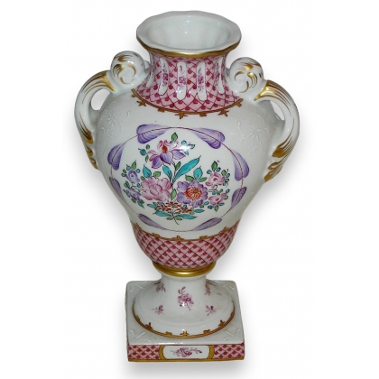 Pied de lampe Louis XVI en porcelaine