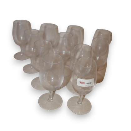 Lot de 11 verres sur pied