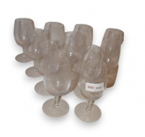 Lot de 11 verres sur pied