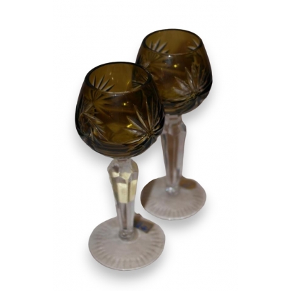 Lot de 2 verres en cristal taillé