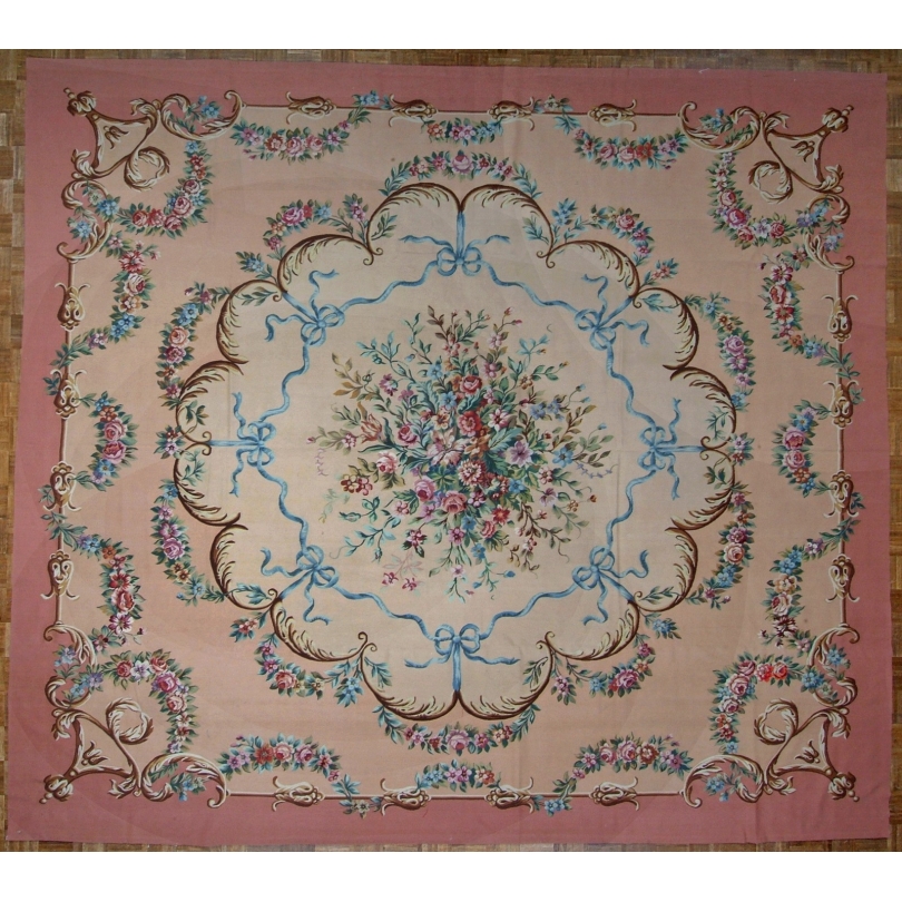 Alfombra Aubusson estilo Luis XVI, de dibujo