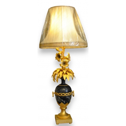 Lampe modèle VICTORIA en marbre gris et