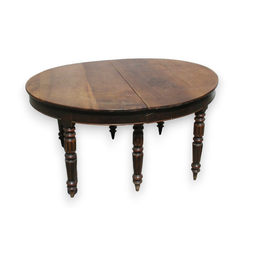 Oval dining table with 6 feets.