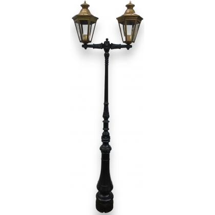 Lampadaire Vallage et bouquet Garance