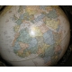 Globe terrestre sur pieds-mappemonde,