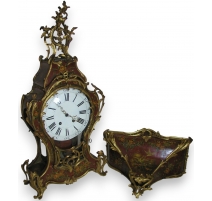 Louis XV matel clock, Vernis M
