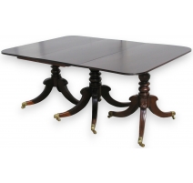 Regency table, three feet with