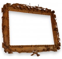 1900 richly sculpted frame, wi