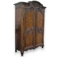 Armoire bordelaise Louis XV, meuble de port.