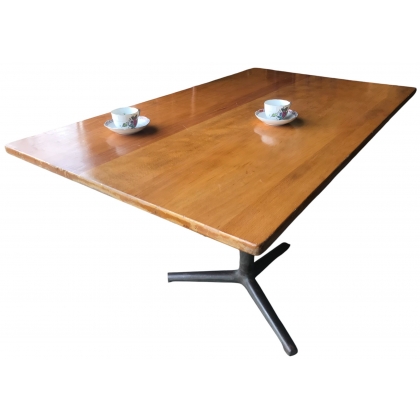 Table de bistrot pied central tripode en fonte