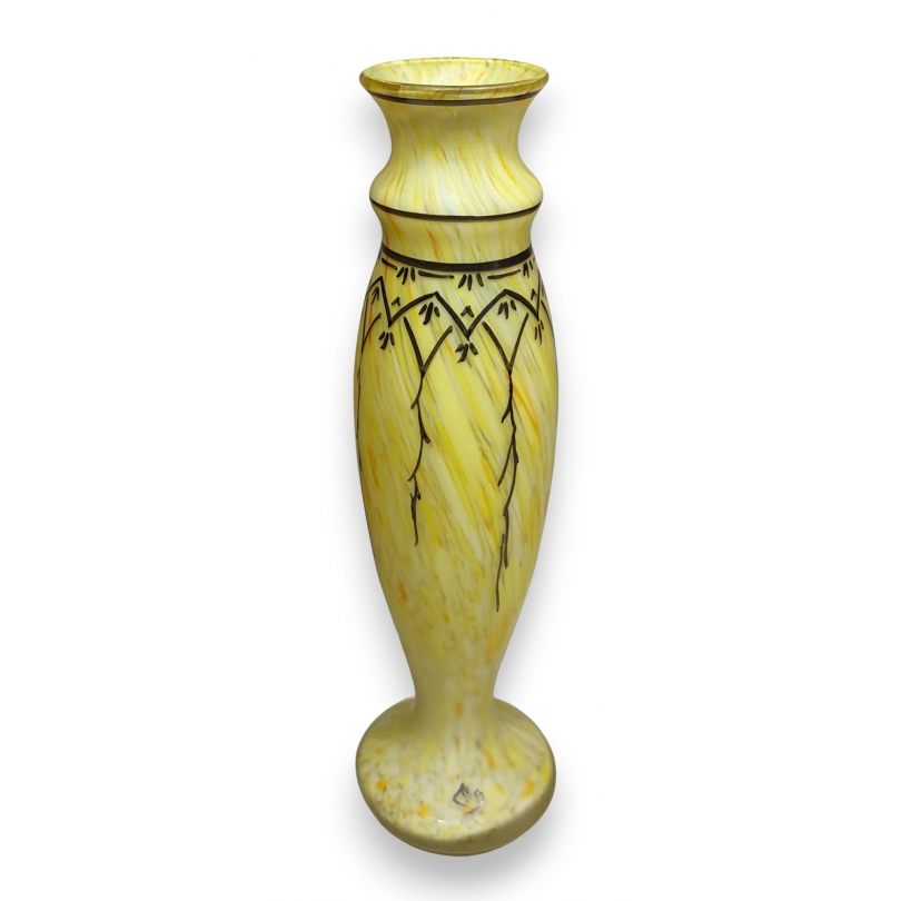 Vase en verre peint "Art Nouveau" signé LEG